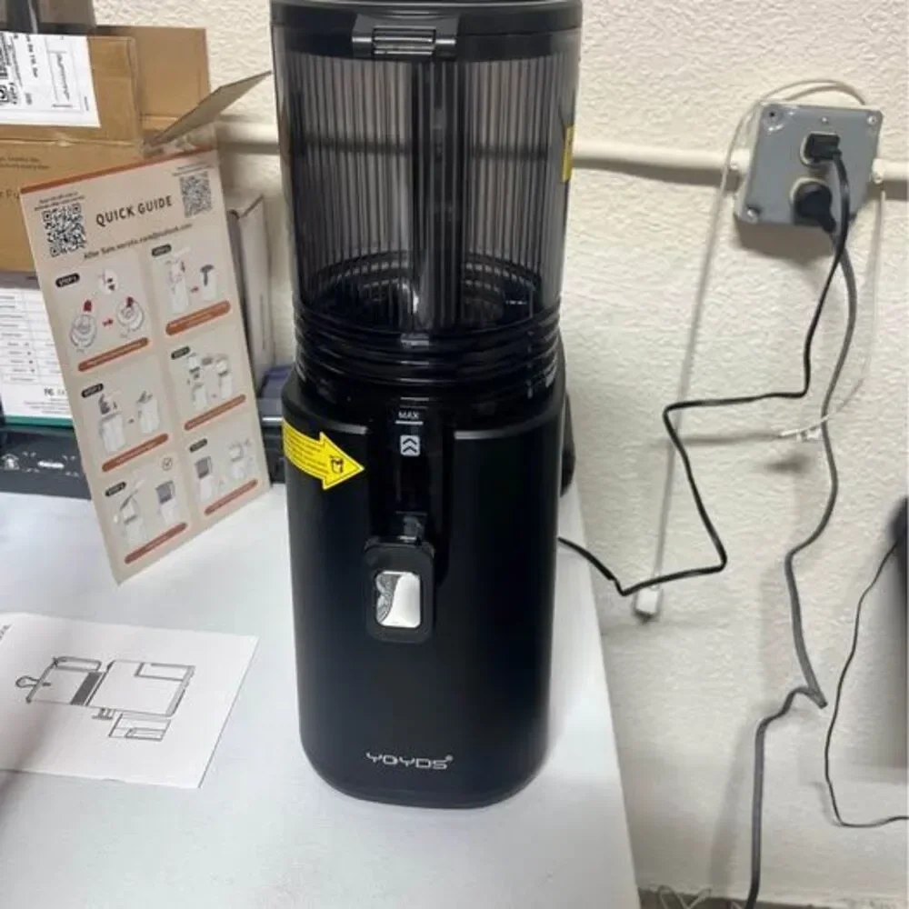 YOYDS Slow Masticating Juicer Black JE120-83M00 350W BPA Free Large Feed